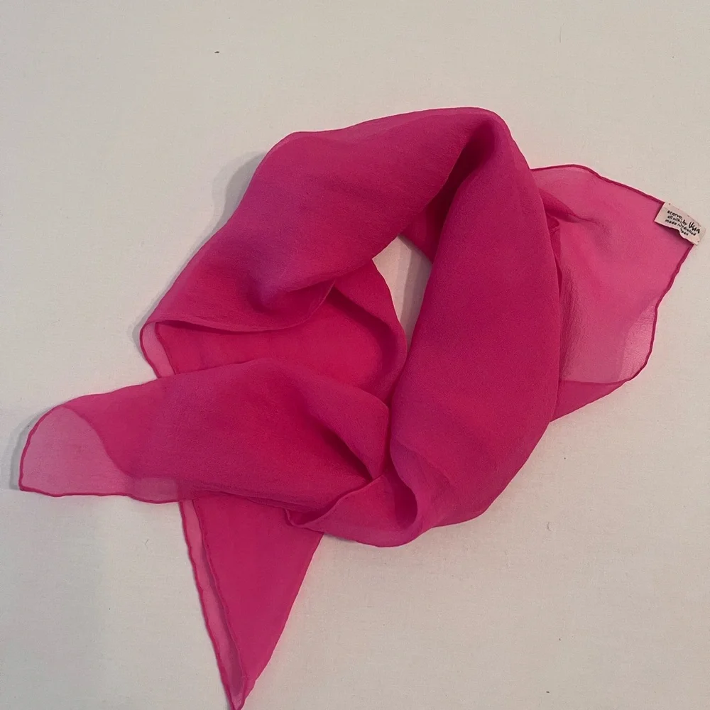 Vera Neumann Vintage Solid Barbie Pink Silk Hand Rolled Square 21x22 Scarf Japan